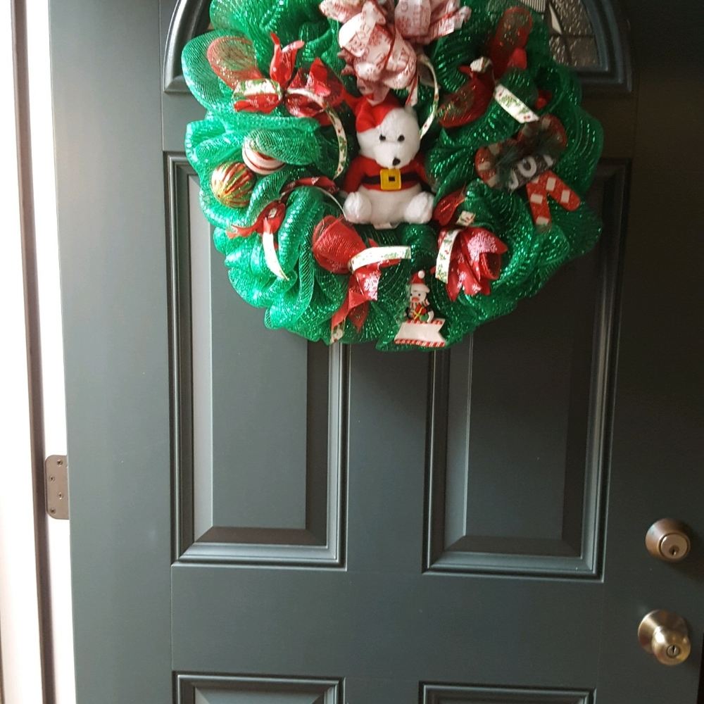 Green and Red Polar Bear Christmas Wreath